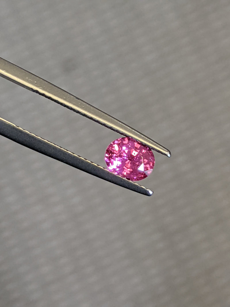 0.89ct Pink Sapphire Oval