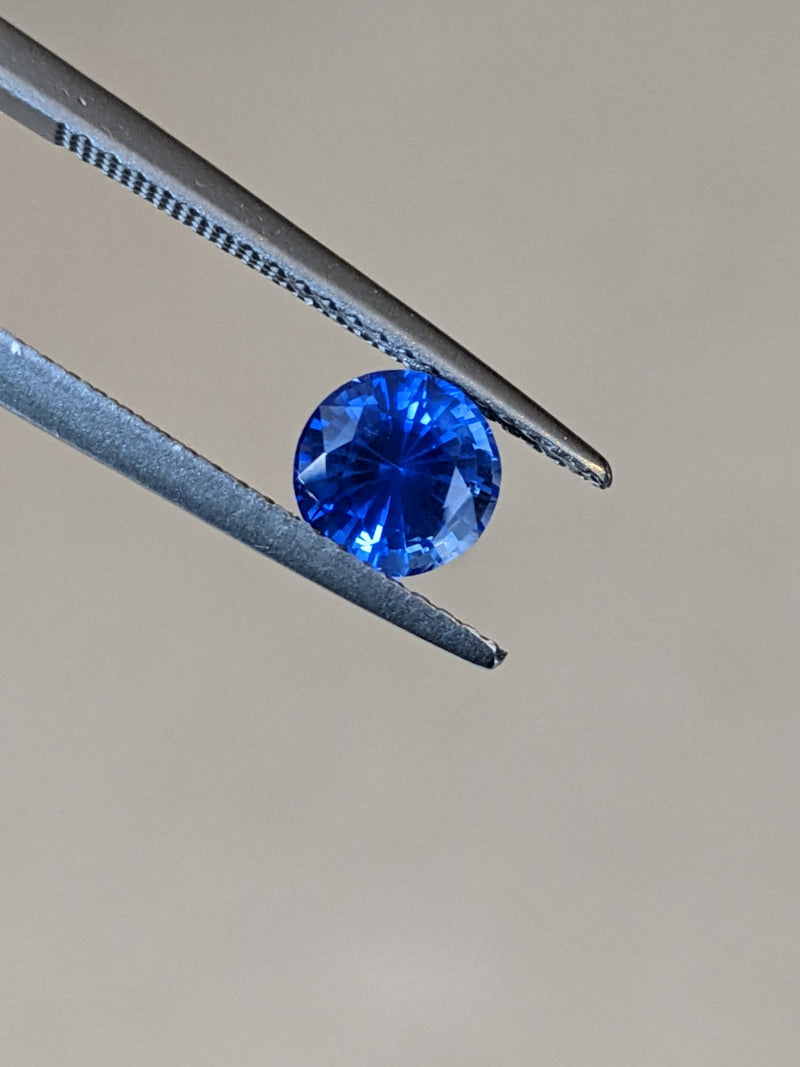1.15ct Blue Sapphire Round