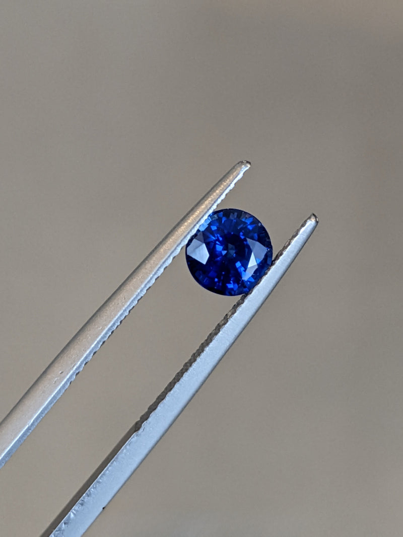0.98ct Blue Sapphire Round