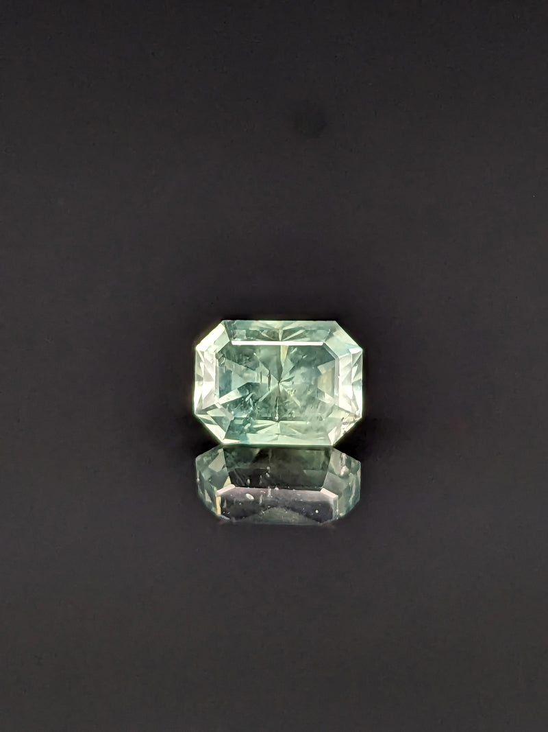 1.95ct Mint Sapphire Radiant Cut