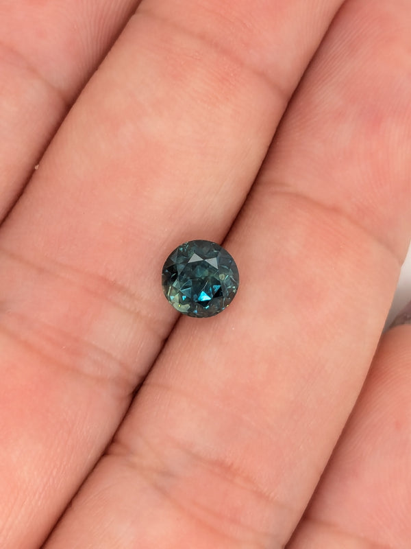 1.63ct Teal Sapphire Round