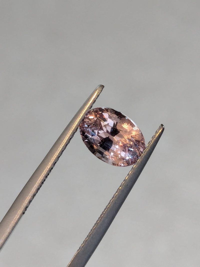 2.54ct Peach Sapphire Oval