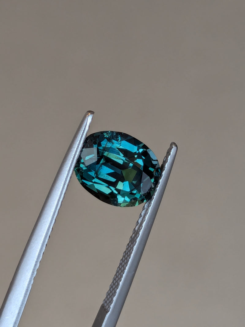 3.08ct Teal Sapphire Oval