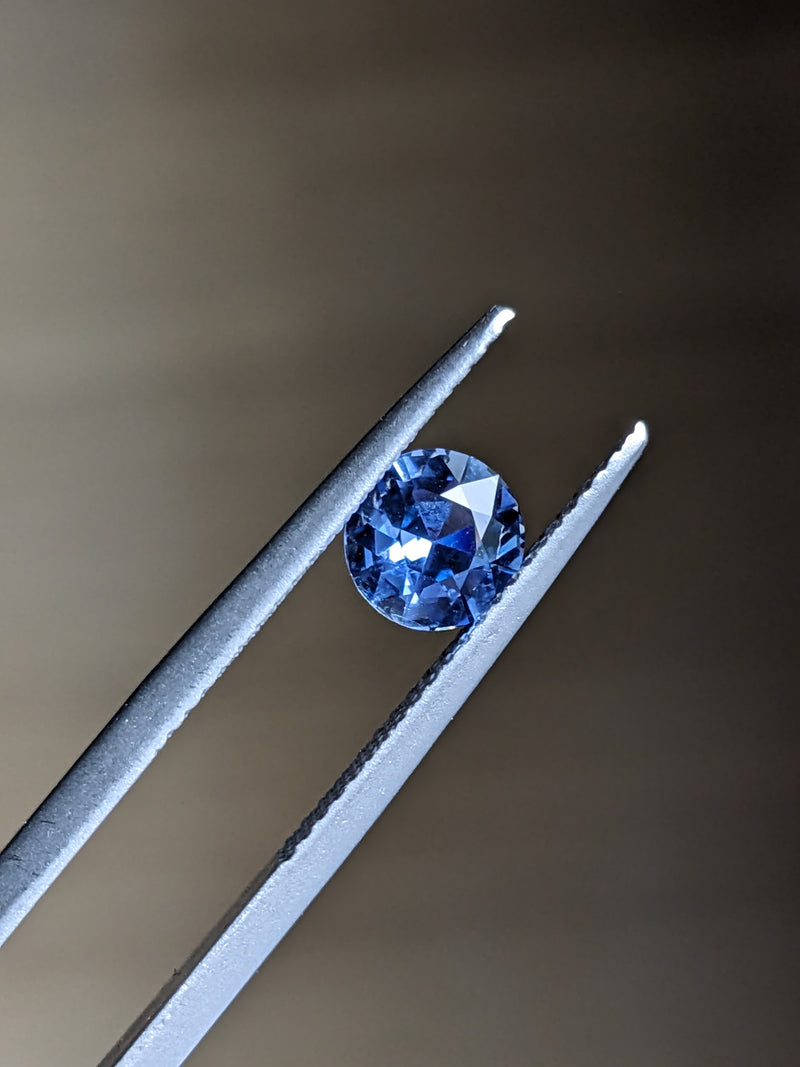 1.06ct Color Change Sapphire Round