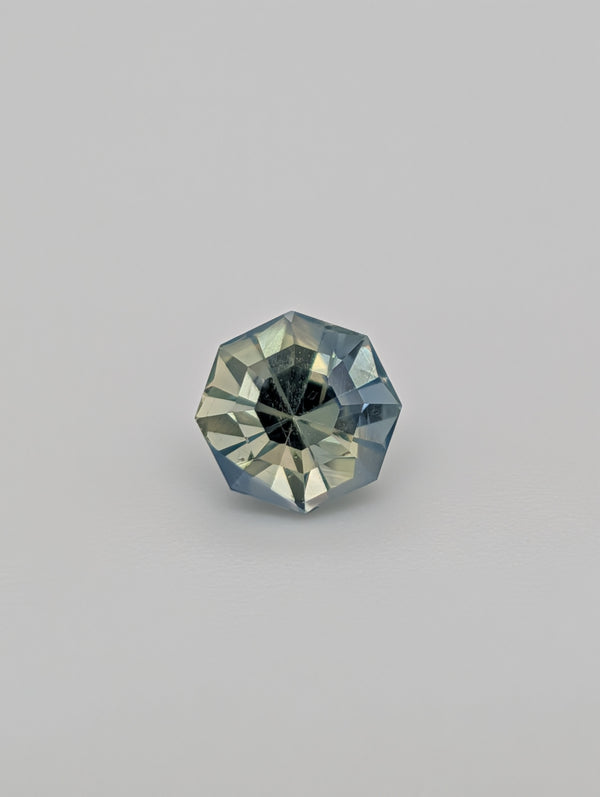 1.06ct Mint Sapphire Geometric Cut
