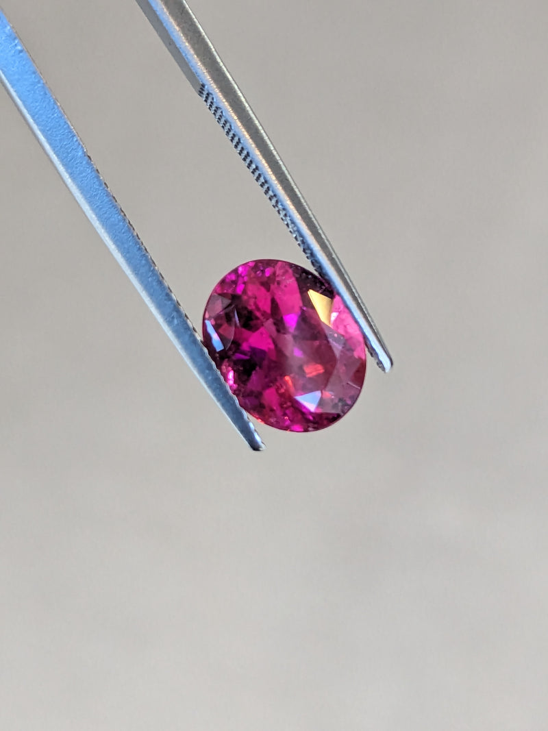 2.80ct Rubellite Oval