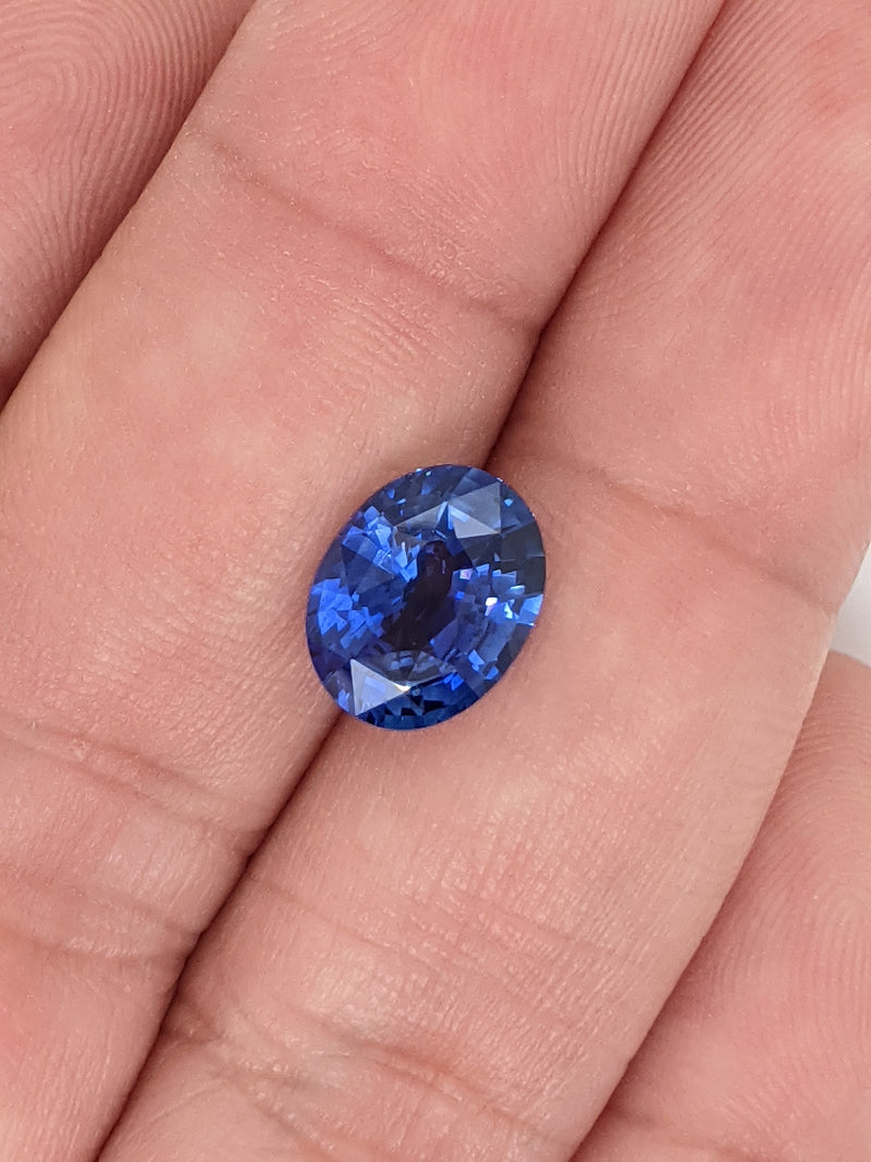 3.06ct Blue Sapphire Oval
