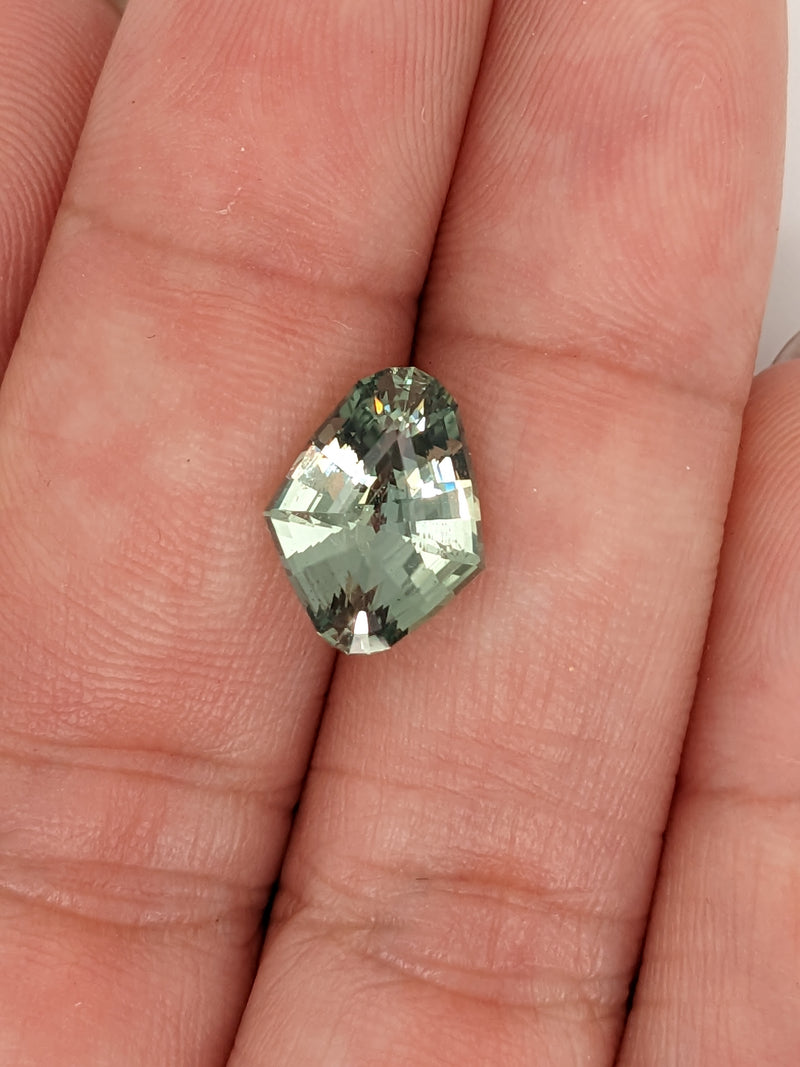 4.15ct Mint Sapphire Geometric Cut
