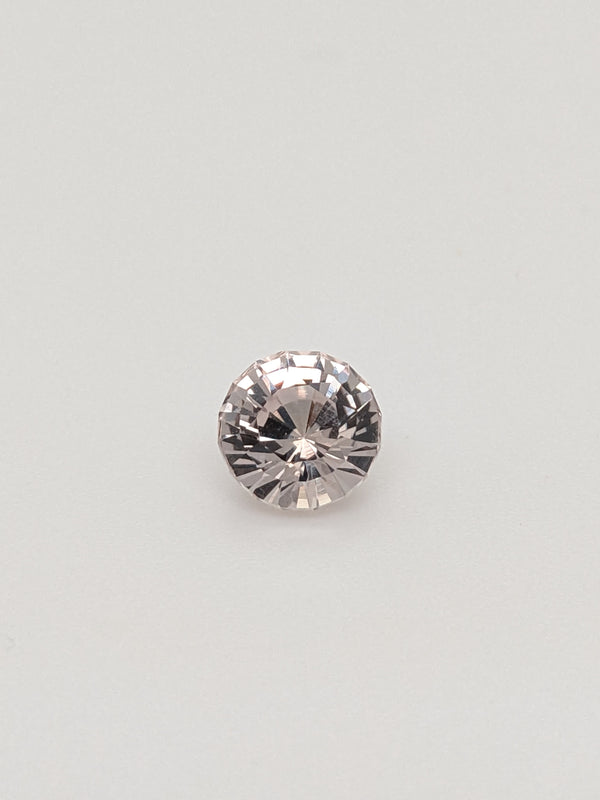 1.35ct Peach Sapphire Round