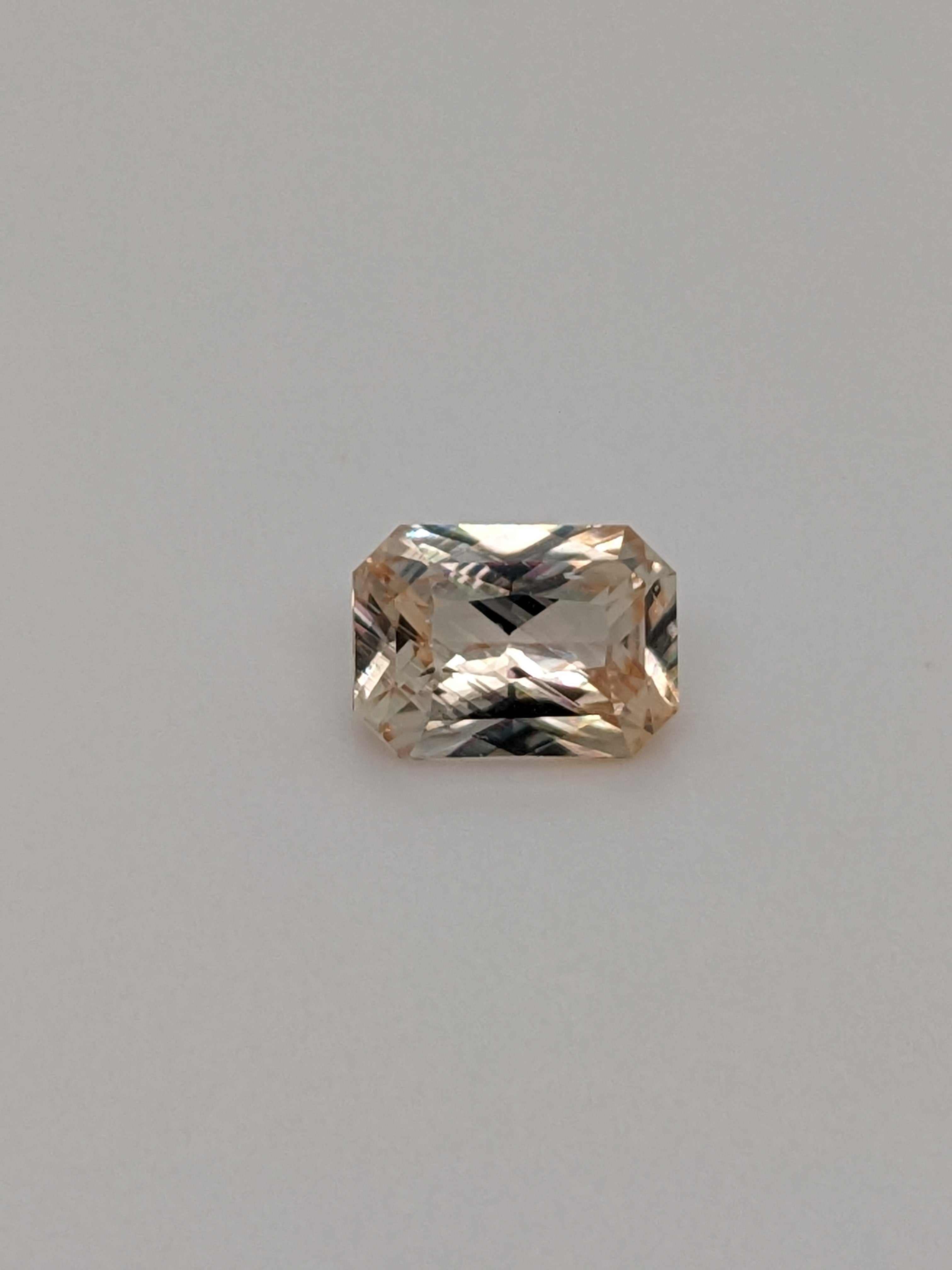 2.04ct Peach Sapphire Radiant Cut – BaeImports