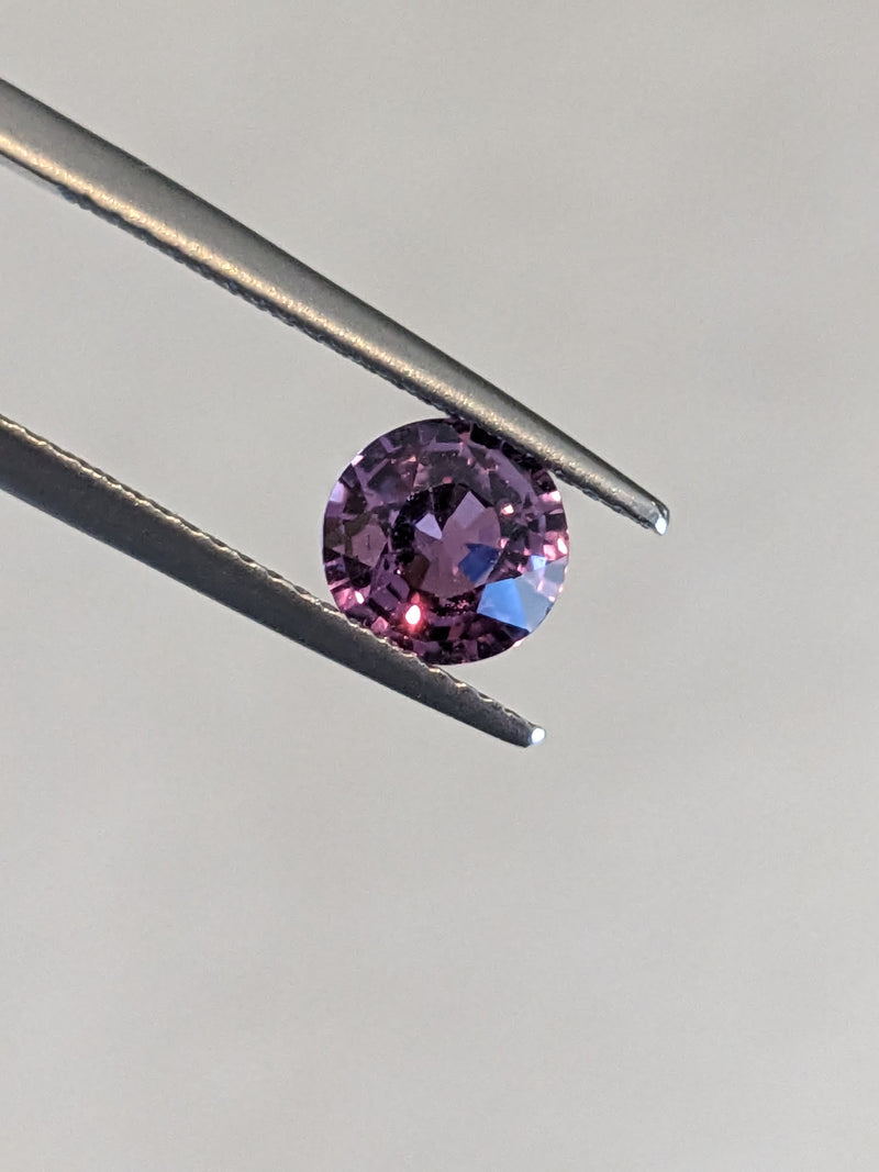 1.28ct Purple Sapphire Round