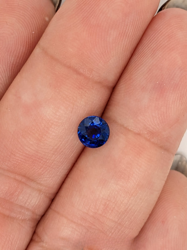 0.95ct Blue Sapphire Round