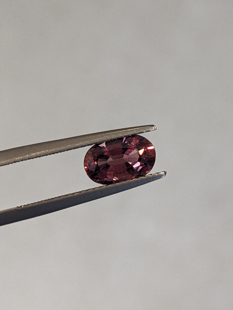 1.73ct Terracotta Sapphire Oval