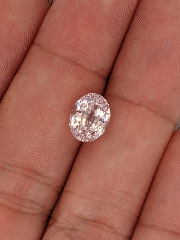 3.21ct Peach Sapphire Oval