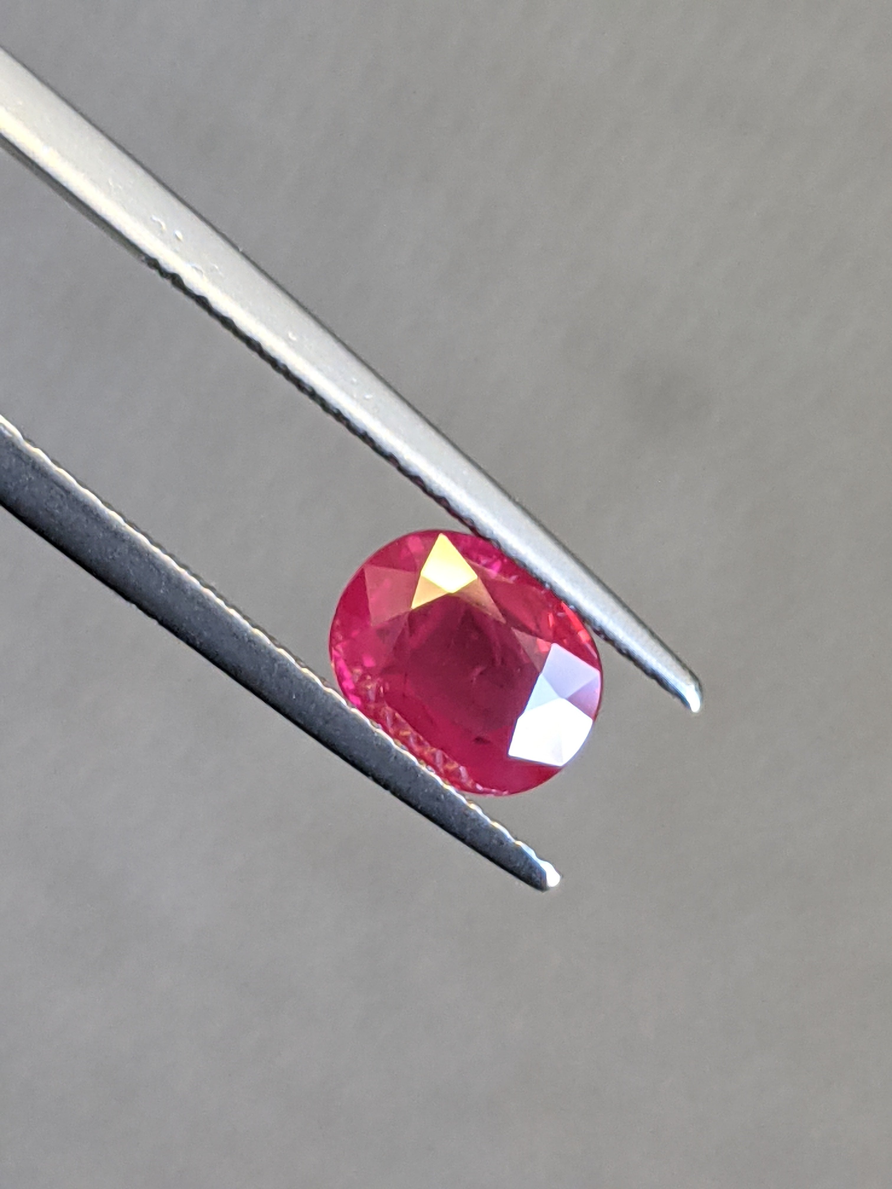 2.02ct Ruby Oval – BaeImports