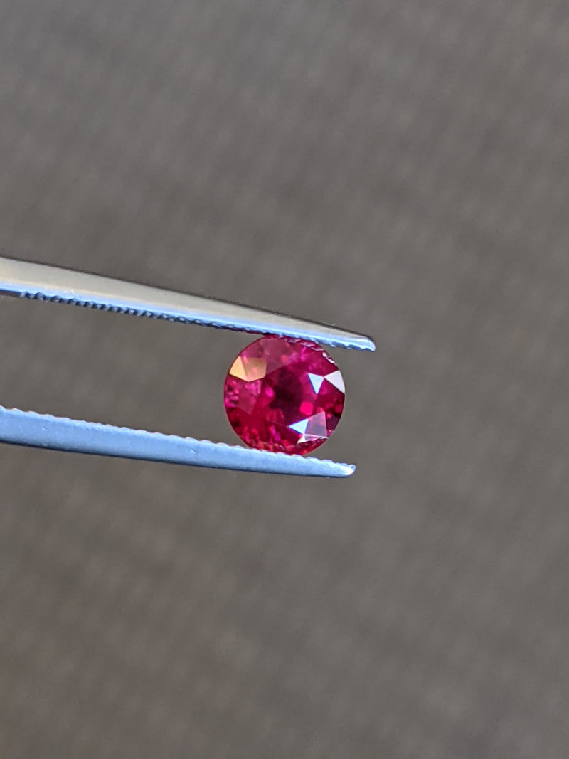 1.55ct Ruby Round